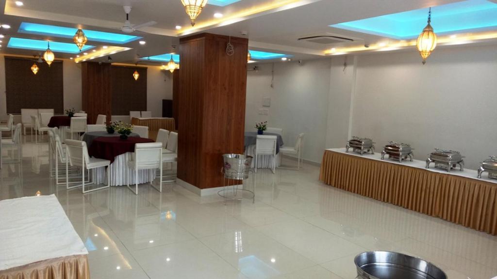 Alankrita Suites & Party Halls Meerut Extérieur photo