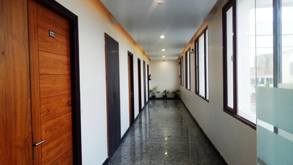 Alankrita Suites & Party Halls Meerut Extérieur photo