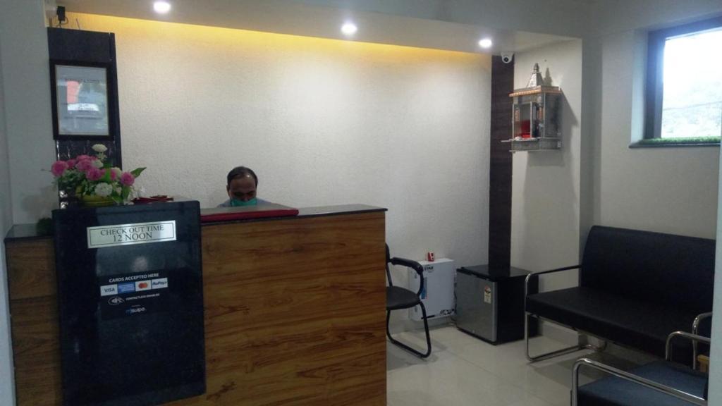 Alankrita Suites & Party Halls Meerut Extérieur photo