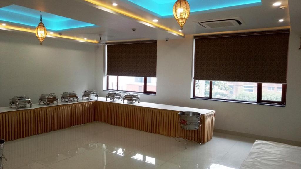 Alankrita Suites & Party Halls Meerut Extérieur photo